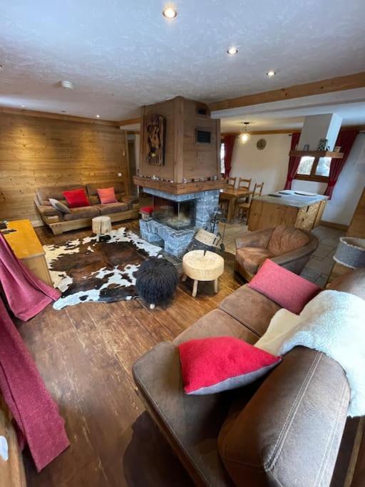 Chalet 6 Chambres A 3 Min Des Pistes Des 3 Vallees St Martin De Belleville Saint-Martin-de-Belleville Luaran gambar